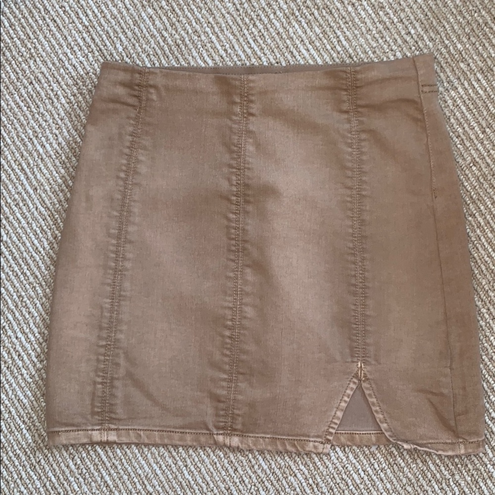 NWOT FREE PEOPLE- Modern Femme Mini Skirt- size XS